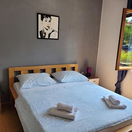 Apartmani Vini Hvar Town Luaran gambar