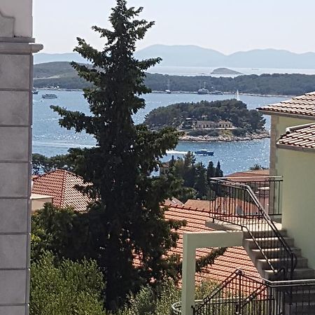 Apartmani Vini Hvar Town Luaran gambar