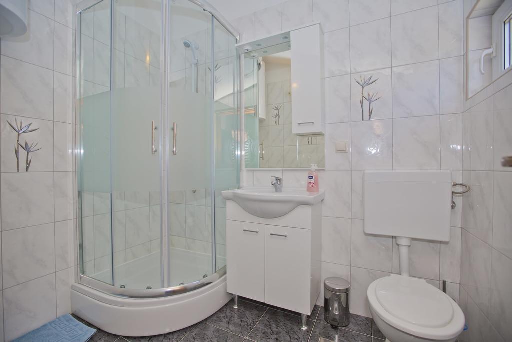 Apartmani Vini Hvar Town Luaran gambar