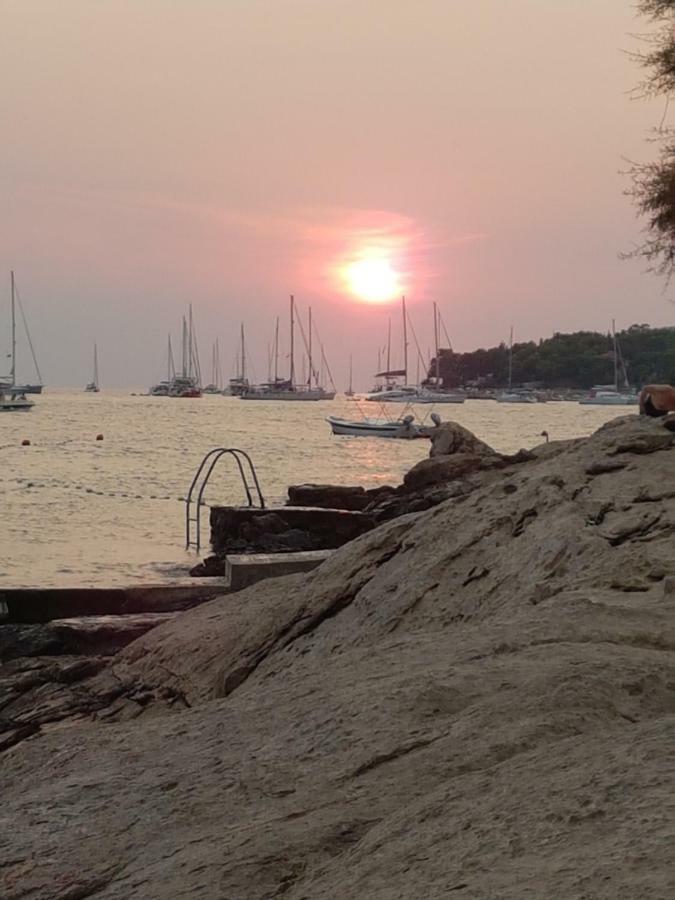 Apartmani Vini Hvar Town Luaran gambar